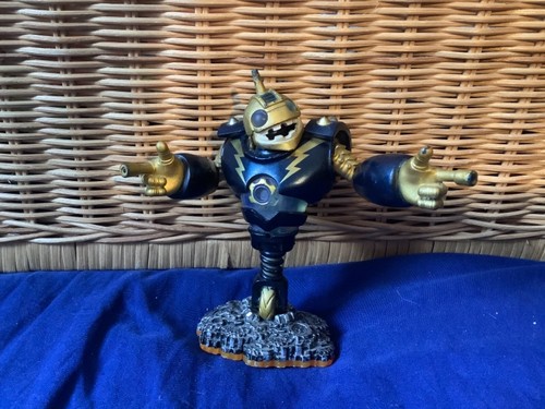 Skylanders figures bundle - skylanders,