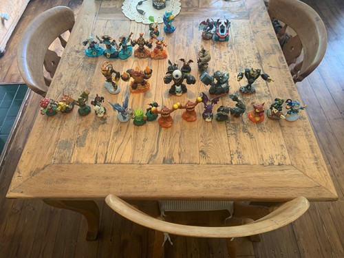 Skylanders bundle from many