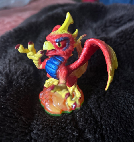 Skylanders sunburn spyros - skylanders,